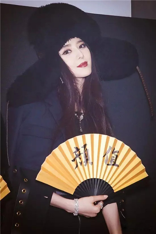 冬天帽子與發型怎么搭?保持不亂有絕招 冬天帽子與發型怎么搭?保持不亂有絕招