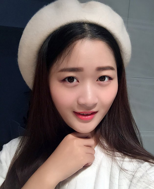 初春穿搭來(lái)頂帽子,chic感十足! 初春穿搭來(lái)頂帽子,chic感十足!