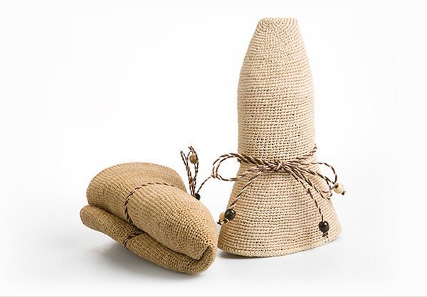 一頂小草帽,讓你夏季出游有型又不怕曬 一頂小草帽,讓你夏季出游有型又不怕曬