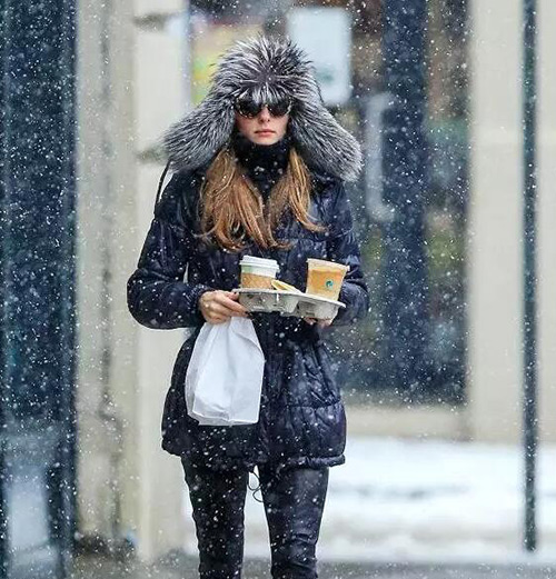 科普一下帽子怎么戴才美? 科普一下帽子怎么戴才美?