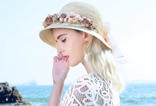 這個夏天草帽才是時尚的主角喲！